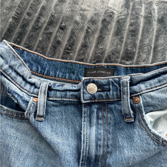 Casual High-Rise Blue Denim Women's Shorts - Picture 5 of 10